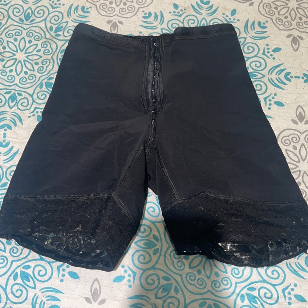 Sol beauty and care faja shorts XL